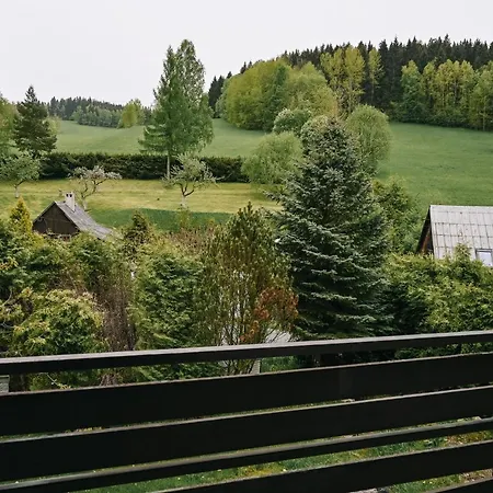 Apartmány u kostela v patře Lipová-lázně Esterno foto